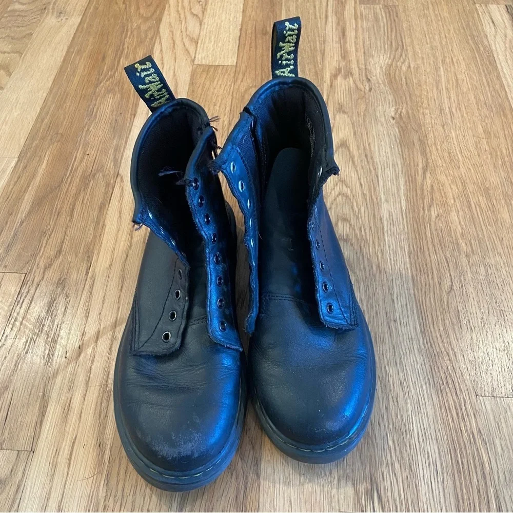 Dr. Martens Black Leather Lace-Up Boots size 3